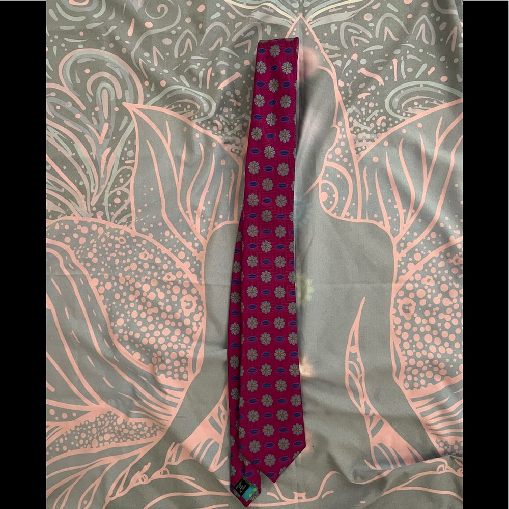 Pink Paisley Mens Tie